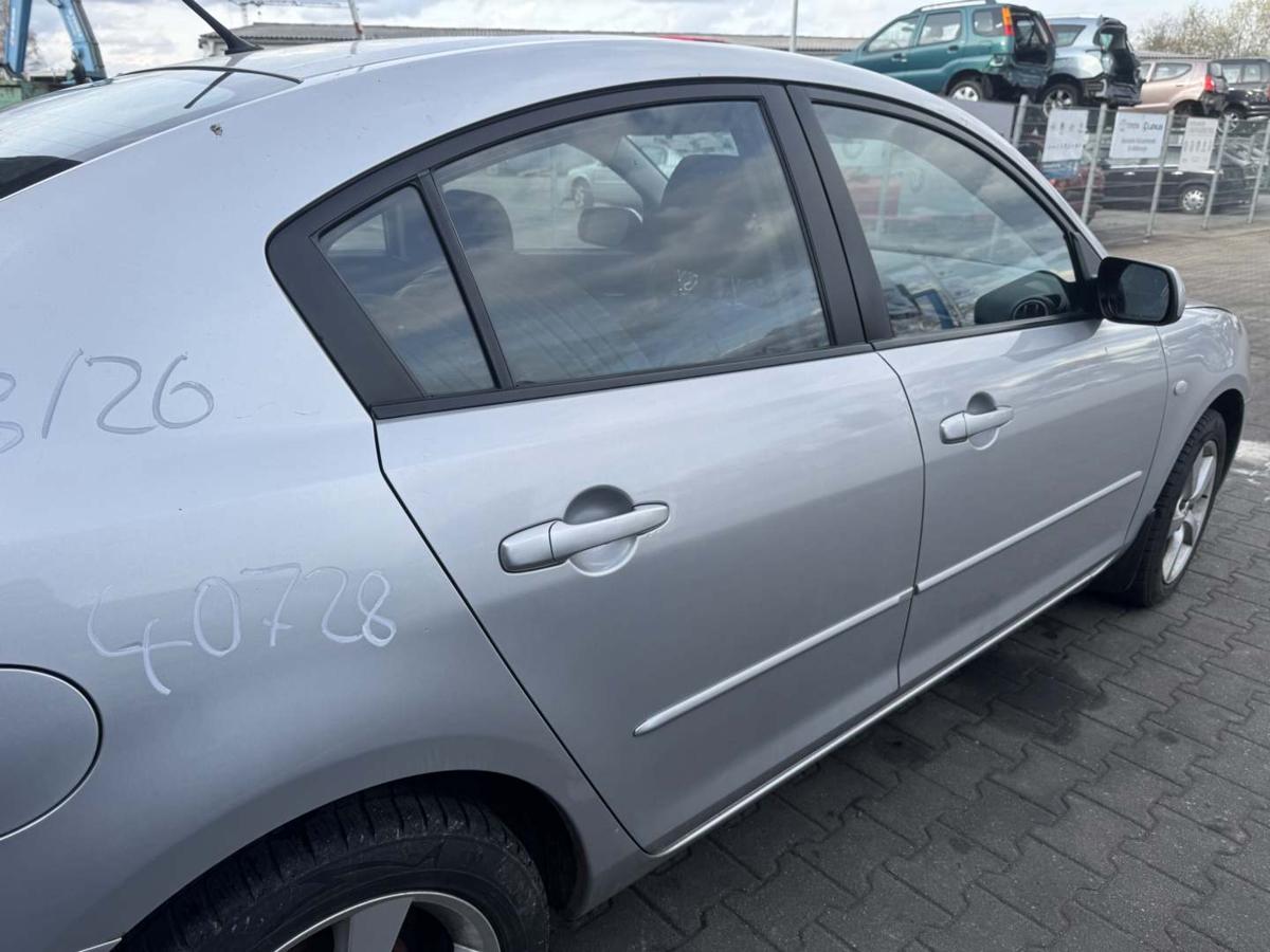 Mazda 3 BK original T&uuml;r hinten rechts Silber 4-T&uuml;rer Limousine Rohbau Bj.2004